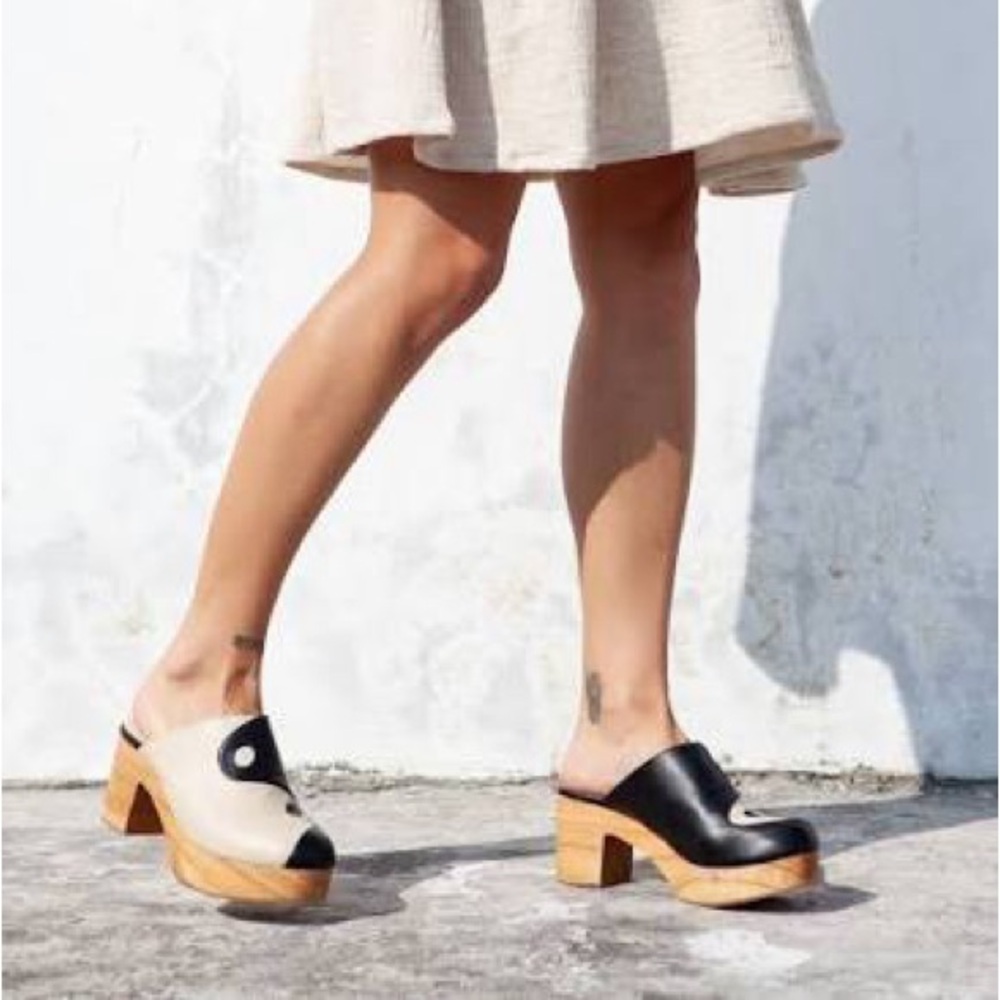 balm wears Iconic Yin Yang Black & Cream Clogs - Size 38